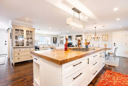 Elevated Mountain Escape Near The Broadmoor - Colorado Springs, Colorado