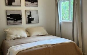 Mokulua Views & Modern Comfort in Coastal Paradise - Kailua, Hawaii