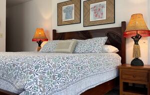 Mokulua Views & Modern Comfort in Coastal Paradise - Kailua, Hawaii