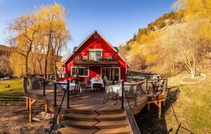 Spacious Canyon Lodge with Private Pool & Deck - Preston, Idaho