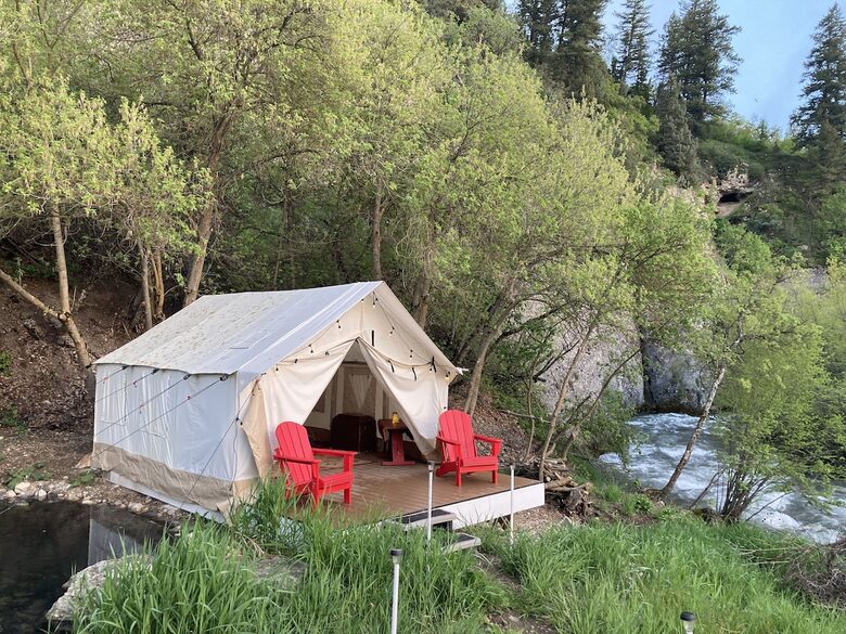 Spacious Canyon Lodge with Private Pool & Deck - Preston, Idaho
