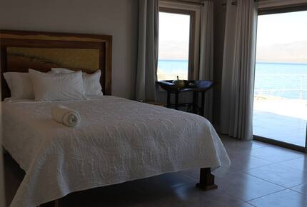 Private Waterfront Retreat with Contemporary Charm - Mulegé Municipality, Mexico