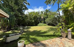 Mokulua Views & Modern Comfort in Coastal Paradise - Kailua, Hawaii