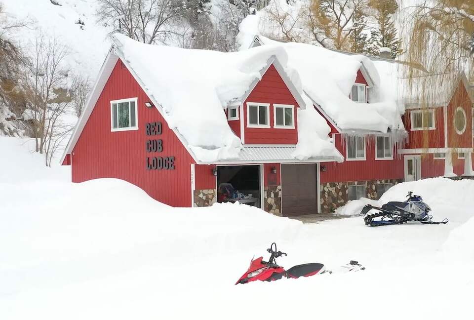 Spacious Canyon Lodge with Private Pool & Deck - Preston, Idaho