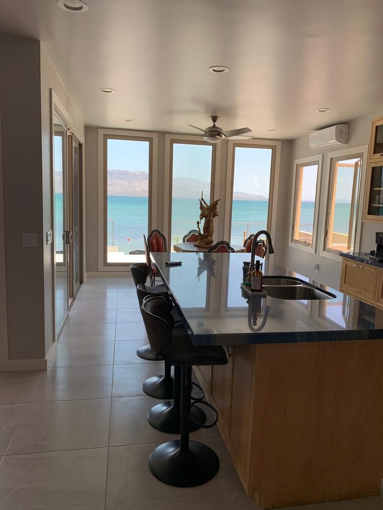 Private Waterfront Retreat with Contemporary Charm - Mulegé Municipality, Mexico