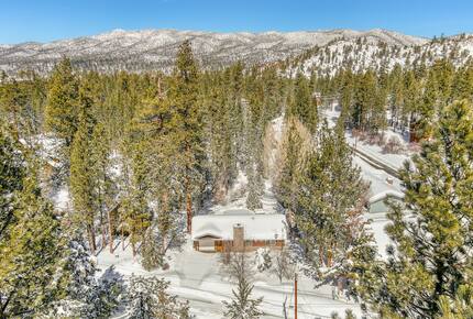 Nature & Nostalgia in Big Bear’s Foothills - Big Bear Lake, California