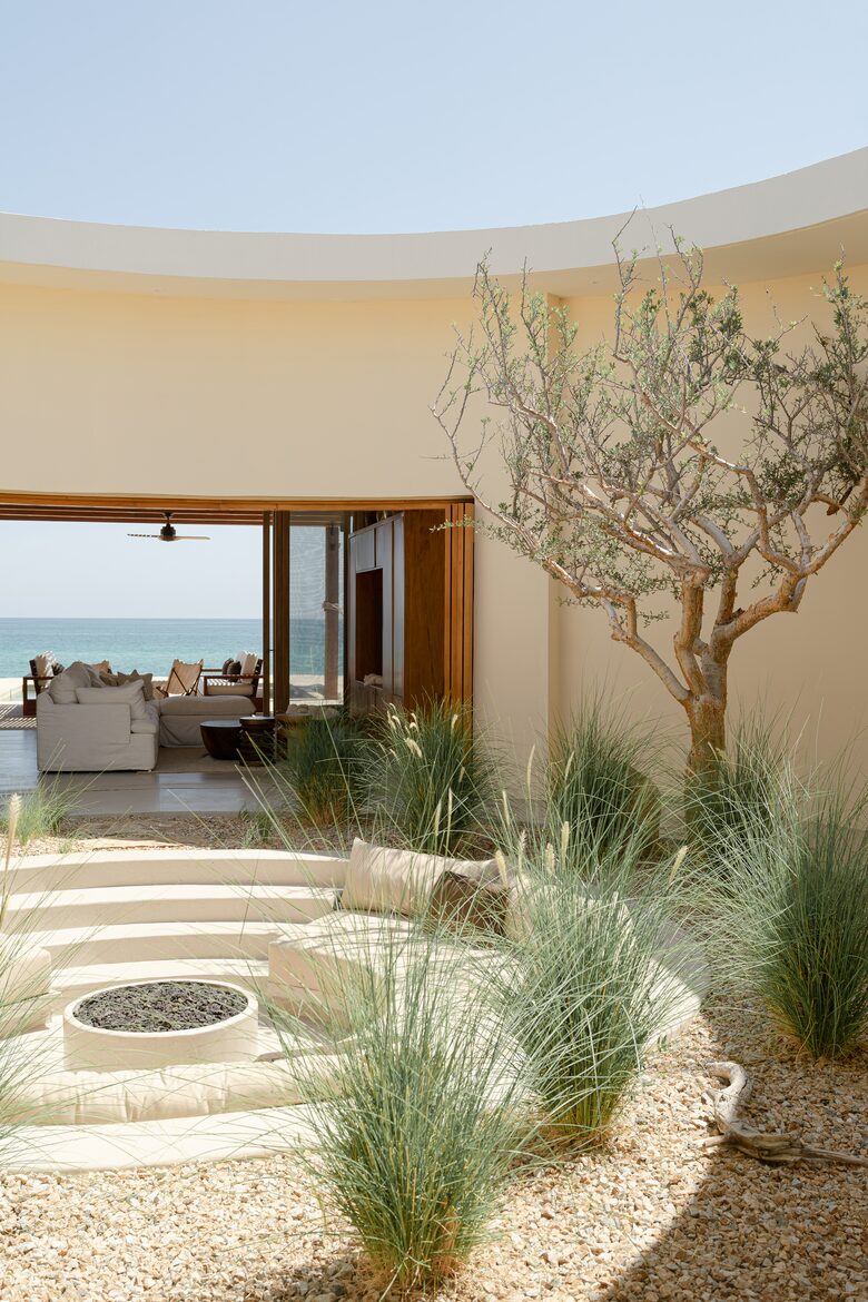 The Conversation Pit
