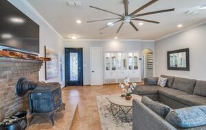 Refined Escape on Lake Lewisville - Oak Point, Texas