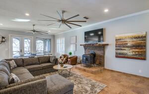 Refined Escape on Lake Lewisville - Oak Point, Texas