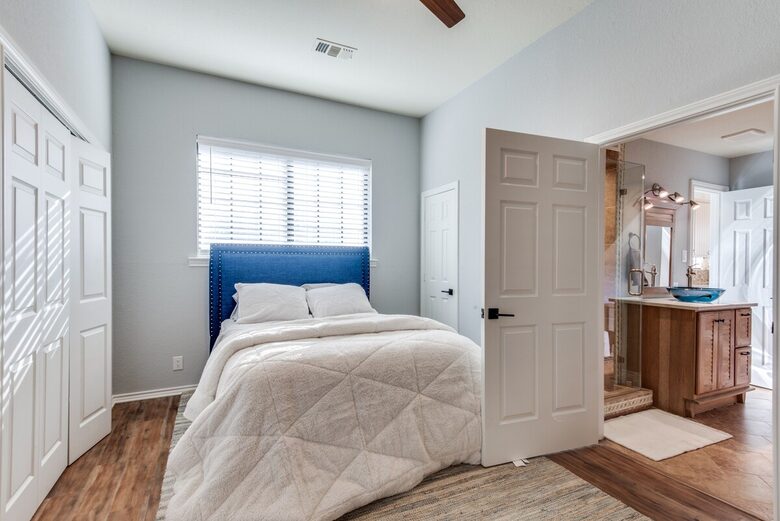 Refined Escape on Lake Lewisville - Oak Point, Texas
