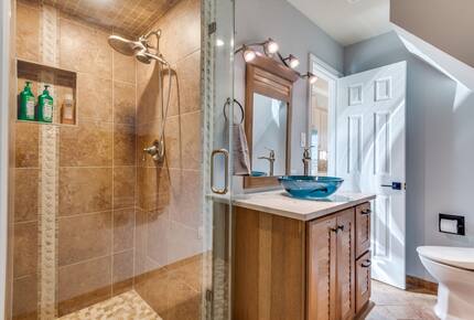 Refined Escape on Lake Lewisville - Oak Point, Texas
