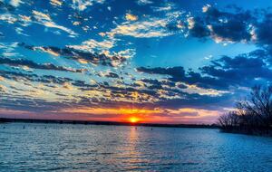 Refined Escape on Lake Lewisville - Oak Point, Texas