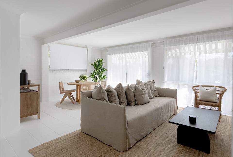 Modern Coastal Escape in the Heart of Bangalow - Bangalow, Australia