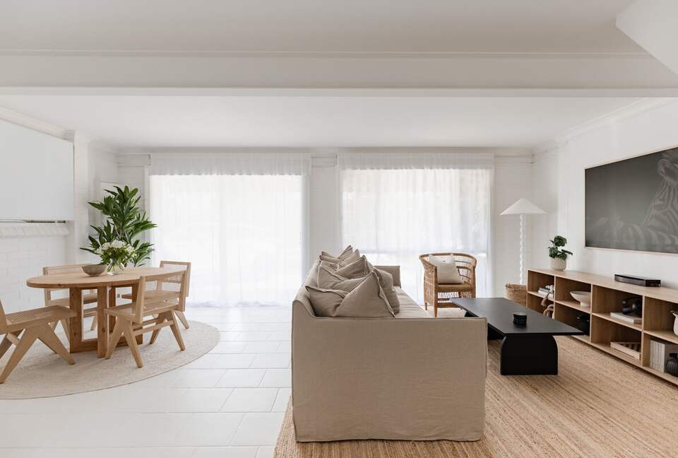 Modern Coastal Escape in the Heart of Bangalow - Bangalow, Australia