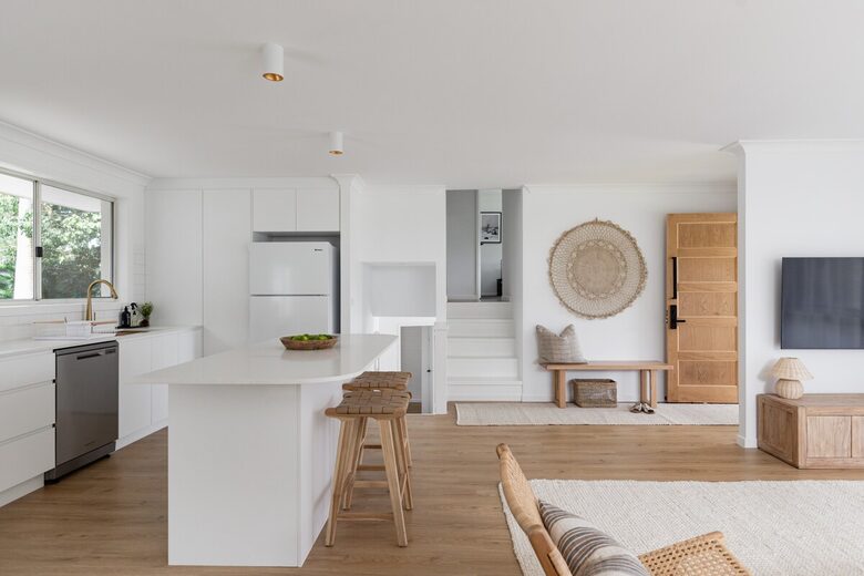 Modern Coastal Escape in the Heart of Bangalow - Bangalow, Australia