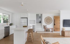 Modern Coastal Escape in the Heart of Bangalow - Bangalow, Australia