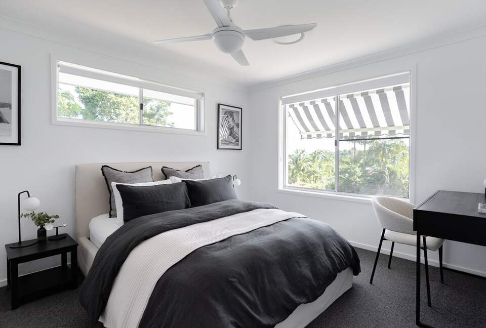 Modern Coastal Escape in the Heart of Bangalow - Bangalow, Australia