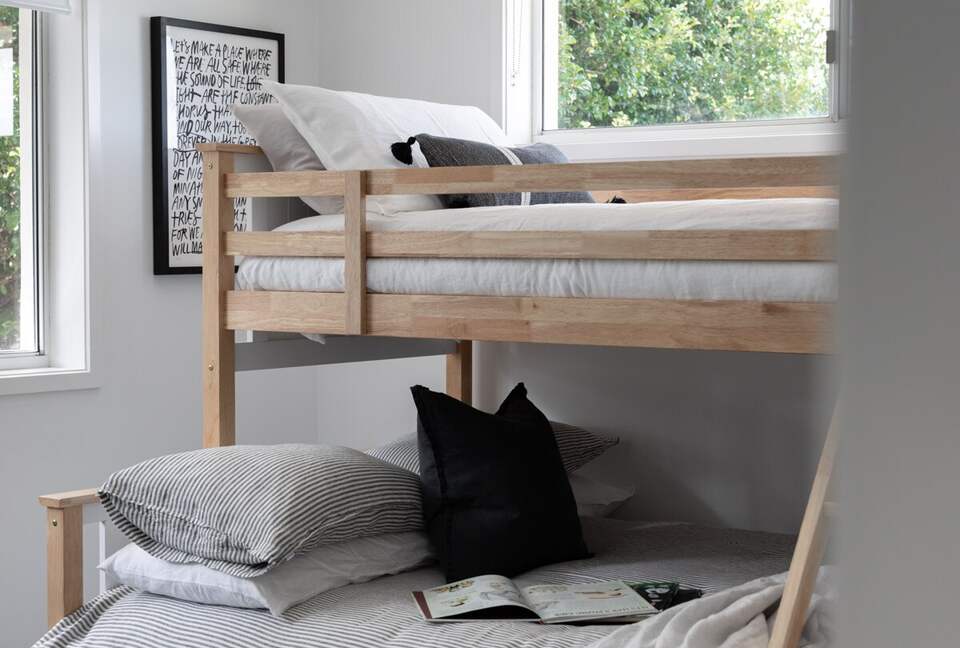 Modern Coastal Escape in the Heart of Bangalow - Bangalow, Australia