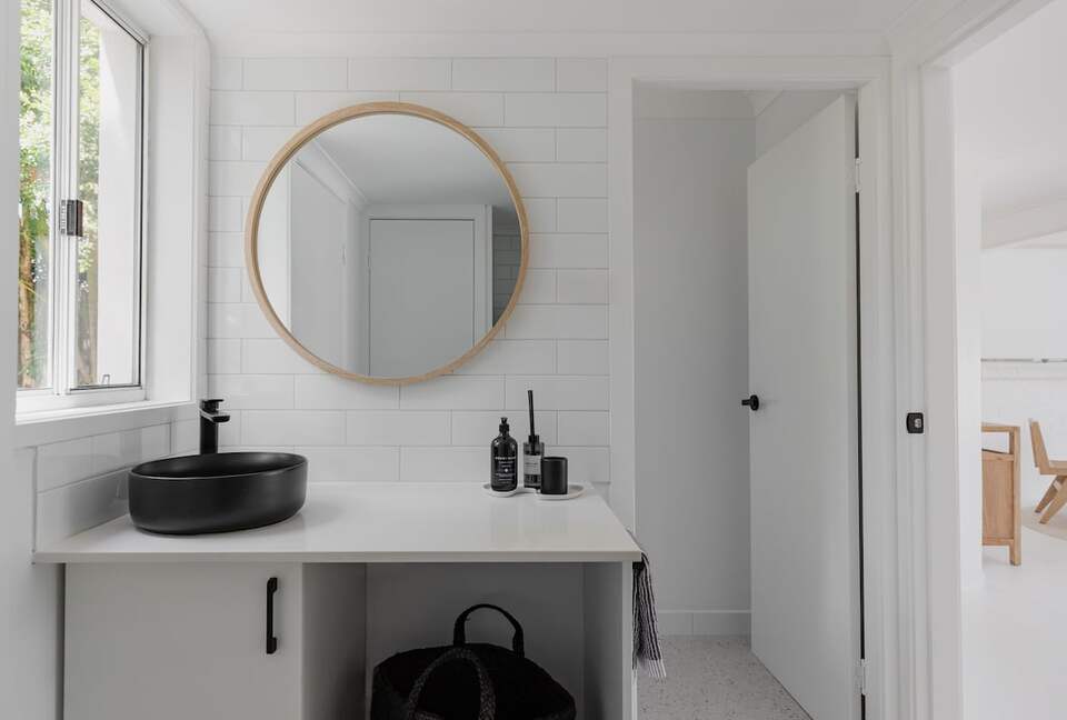 Modern Coastal Escape in the Heart of Bangalow - Bangalow, Australia