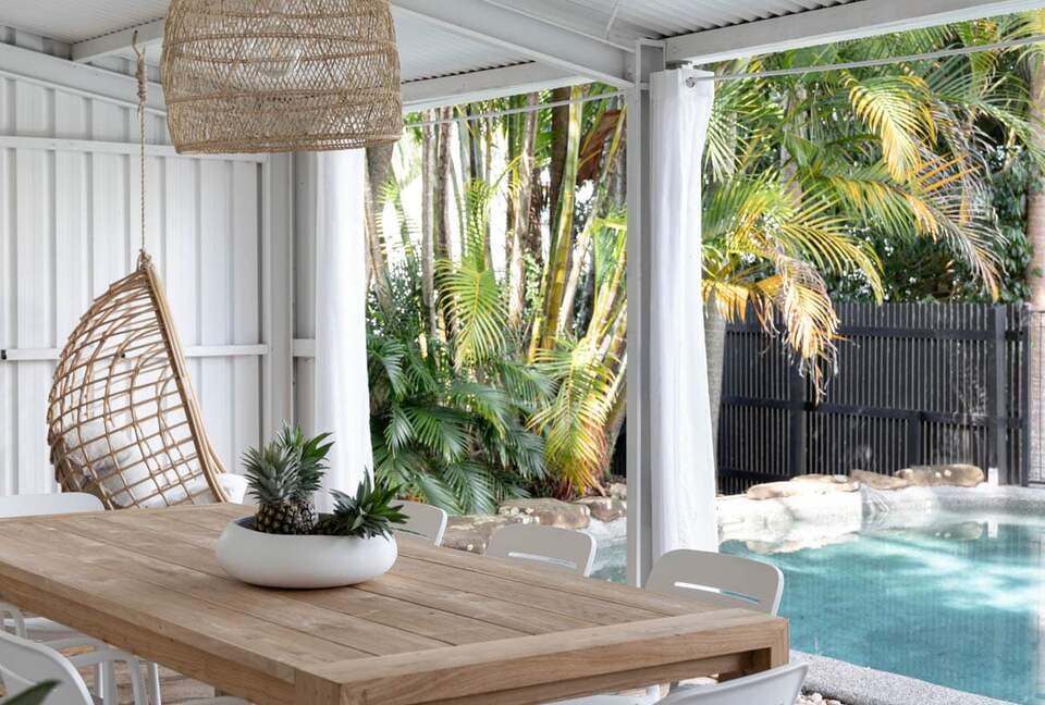 Modern Coastal Escape in the Heart of Bangalow - Bangalow, Australia