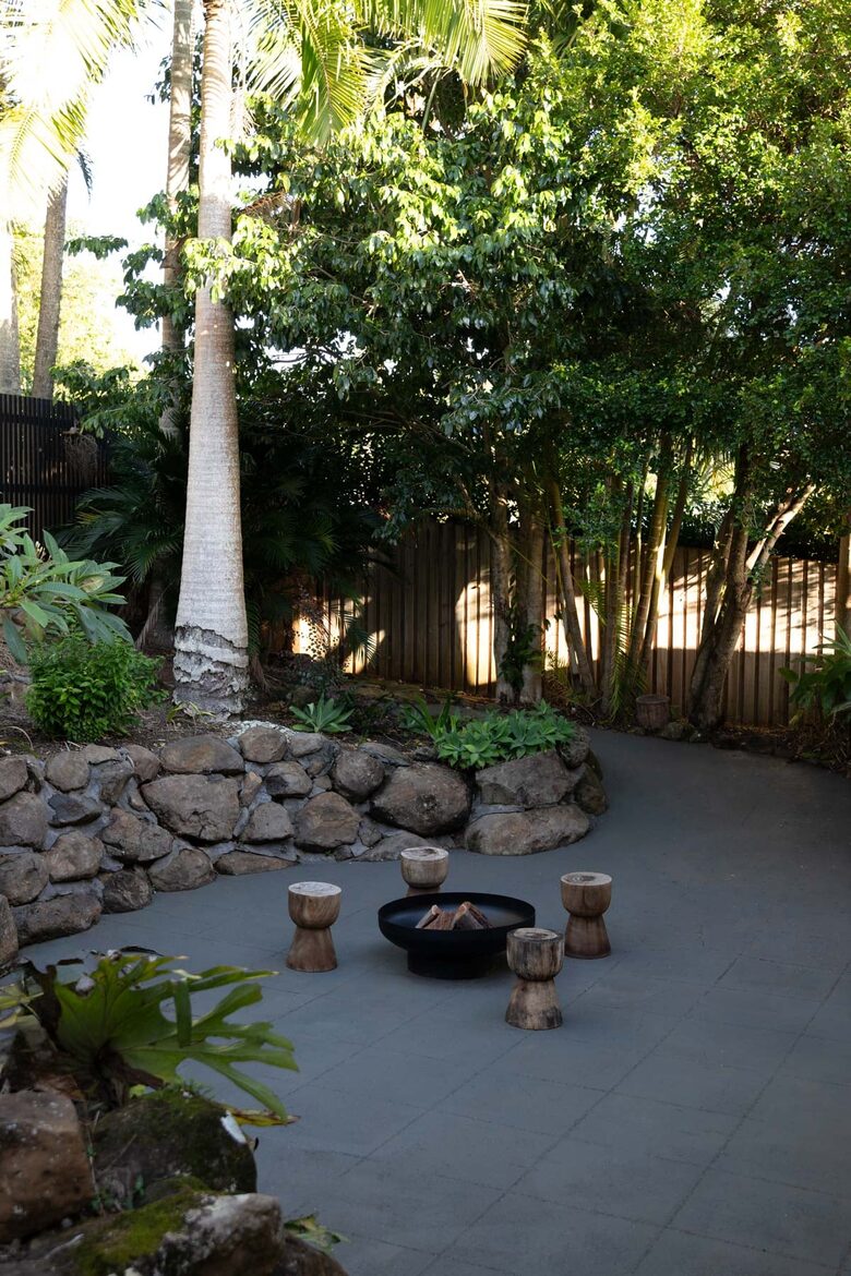 Modern Coastal Escape in the Heart of Bangalow - Bangalow, Australia