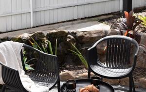 Modern Coastal Escape in the Heart of Bangalow - Bangalow, Australia