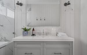 Elegant 1930's Revival in the Alpine Valleys - Tawonga, Australia