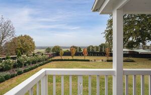 Elegant 1930's Revival in the Alpine Valleys - Tawonga, Australia