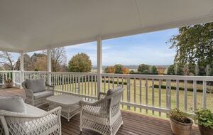 Elegant 1930's Revival in the Alpine Valleys - Tawonga, Australia