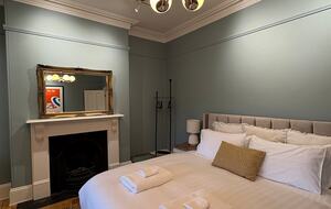 Elegant 1880s Terrace Overlooking Corbett Gardens - Bowral, Australia