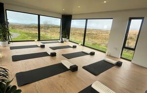 Charming Eco Retreat with Panoramic Valley Views - Bantry, Ireland