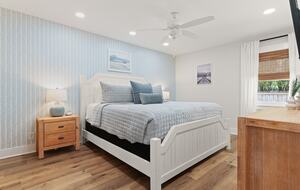 Wesley Oaks Charmer with Golf Cart and Garden Sanctuary - St. Simons Island, Georgia