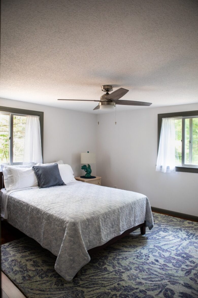 Classic Maine Charm with Panoramic Water Views - Nobleboro, Maine