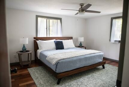 Classic Maine Charm with Panoramic Water Views - Nobleboro, Maine