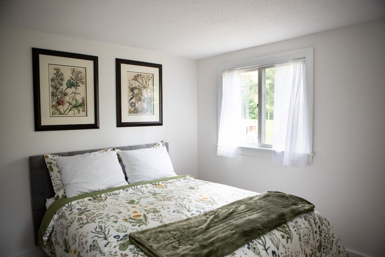 Classic Maine Charm with Panoramic Water Views - Nobleboro, Maine