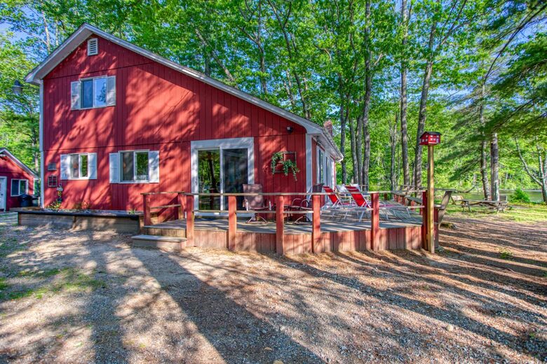 Classic Maine Charm with Panoramic Water Views - Nobleboro, Maine