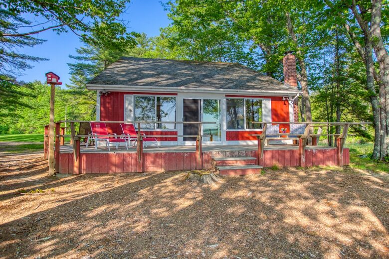 Classic Maine Charm with Panoramic Water Views - Nobleboro, Maine