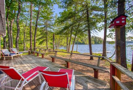 Classic Maine Charm with Panoramic Water Views - Nobleboro, Maine