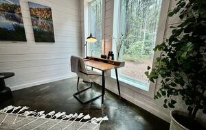 A Pine-Lined Haven Near Broken Bow Lake - Broken Bow, Oklahoma