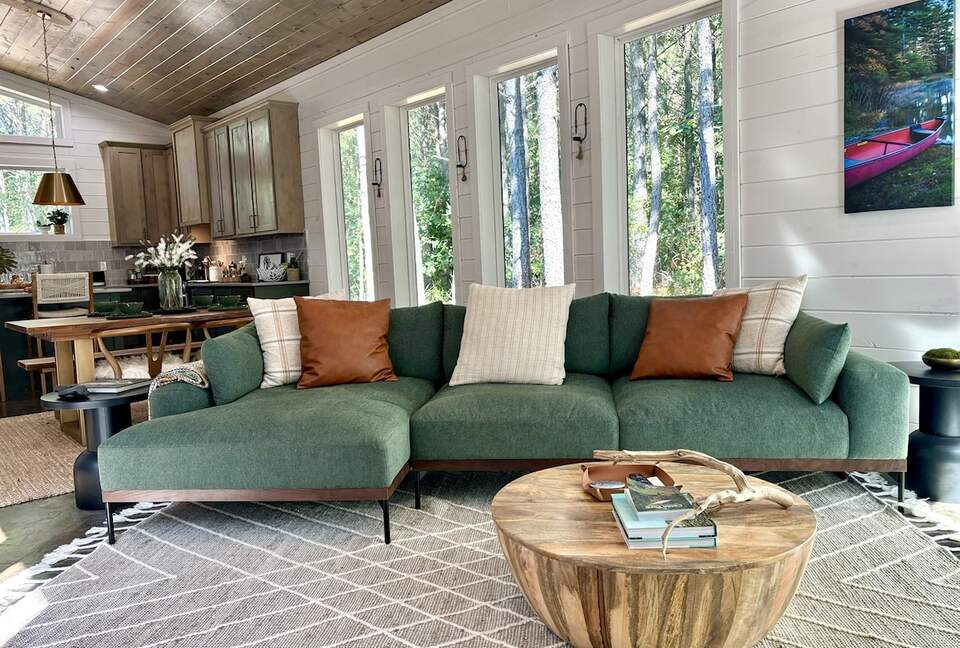 A Pine-Lined Haven Near Broken Bow Lake - Broken Bow, Oklahoma