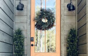 A Pine-Lined Haven Near Broken Bow Lake - Broken Bow, Oklahoma