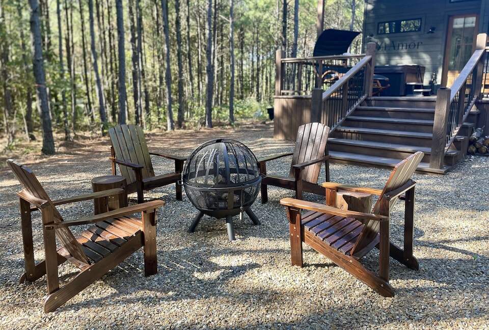A Pine-Lined Haven Near Broken Bow Lake - Broken Bow, Oklahoma