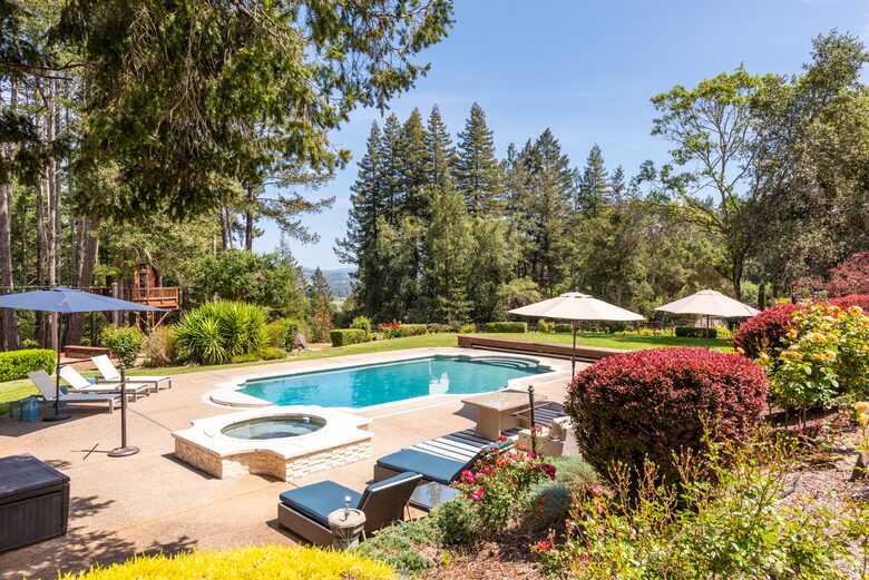 Private Wine Country Estate with Spa & Treehouse - Healdsburg, California