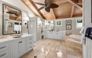 Private Wine Country Estate with Spa & Treehouse - Healdsburg, California