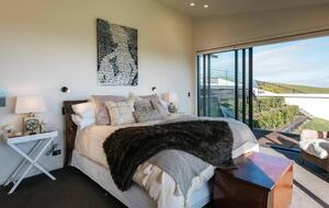 Crowning Jewel of Park Point - Waiheke Island, New Zealand