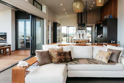 Crowning Jewel of Park Point - Waiheke Island, New Zealand