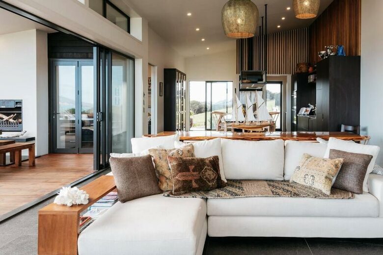 Crowning Jewel of Park Point - Waiheke Island, New Zealand