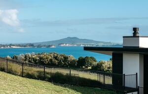 Crowning Jewel of Park Point - Waiheke Island, New Zealand
