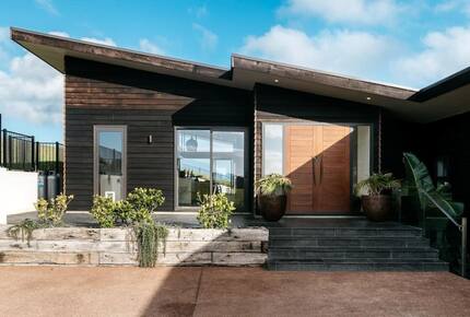 Crowning Jewel of Park Point - Waiheke Island, New Zealand