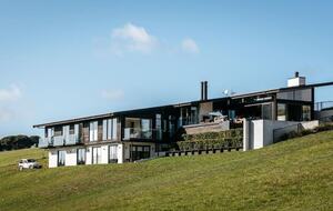 Crowning Jewel of Park Point - Waiheke Island, New Zealand